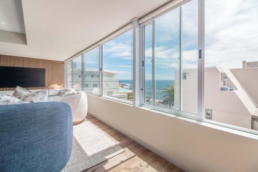 To Let 3 Bedroom Property for Rent in Sea Point Western Cape